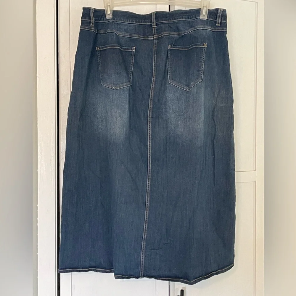 Cato Button-Front Dark Wash Long Denim Skirt - Women size 20W - Picture 2 of 5